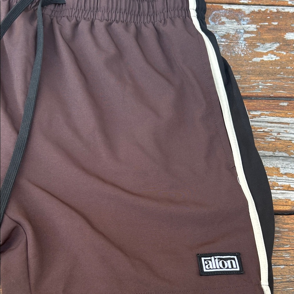 Men's Brown Athletic Shorts with Contrast Trim